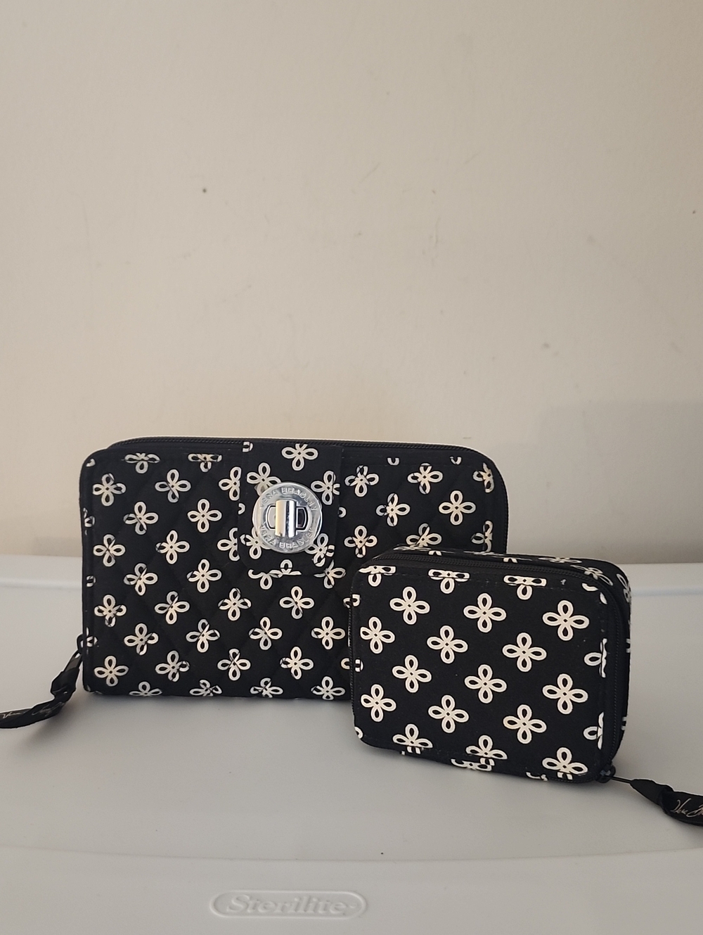 Vera Bradley Wallet (New) w/Free Vera Bradley Pill Container